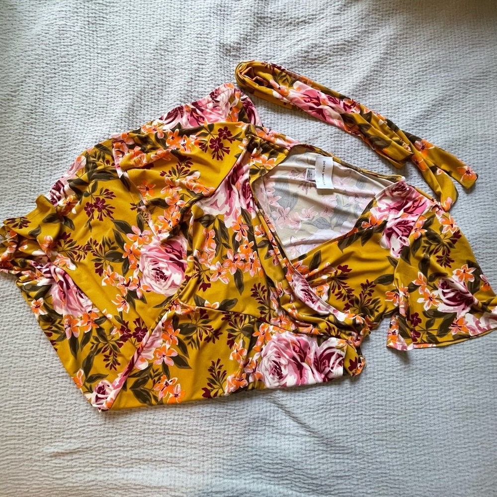 Donna Morgan floral mini dress with belt